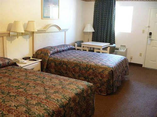 Motel Deerfield And -