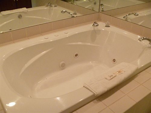 Motel Deerfield And -