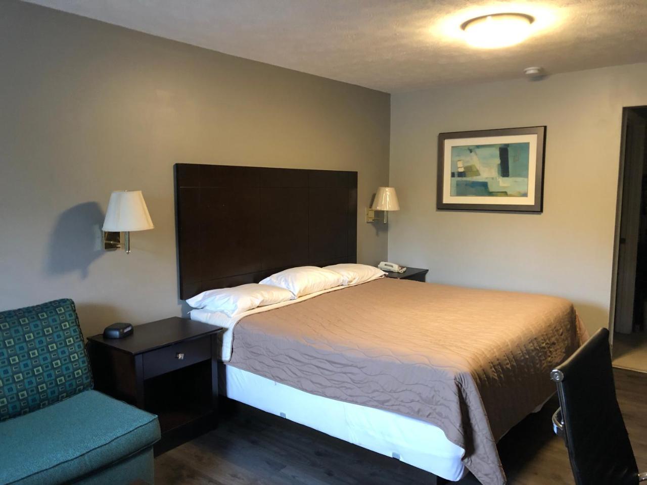 Deerfield And - Motel 2*